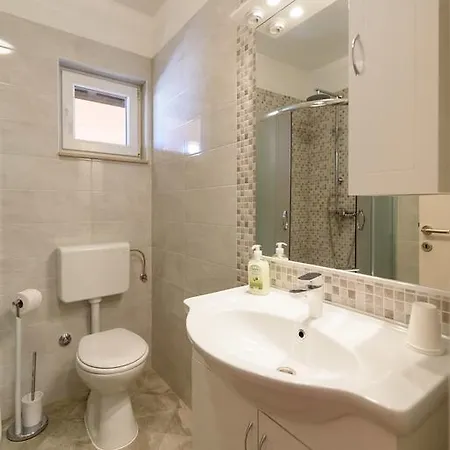 Robi Apartment